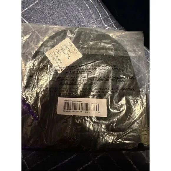 Supreme Property Label Beanie “Black” - Picture 3 of 4